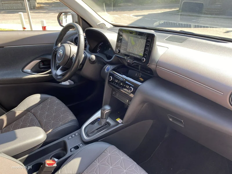 Toyota Yaris Cross XP210 11