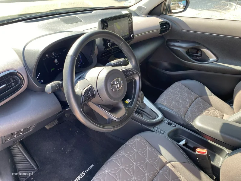 Toyota Yaris Cross XP210 9