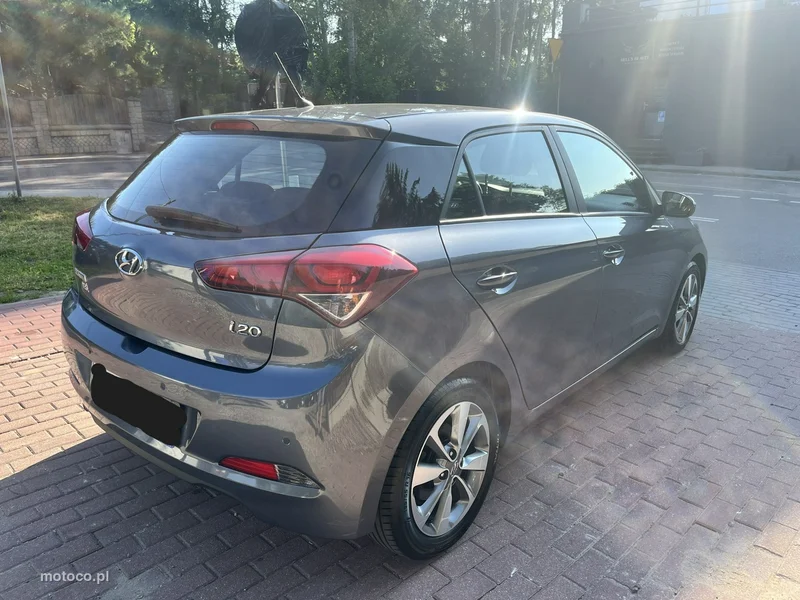 Hyundai i20 6
