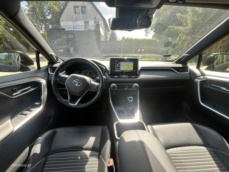 Toyota RAV 4 XA50 8