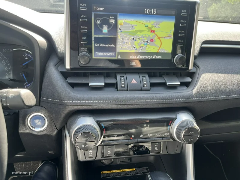 Toyota RAV 4 XA50 10