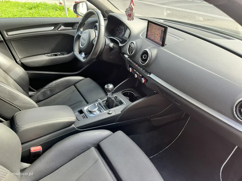 Audi A3 8V 12