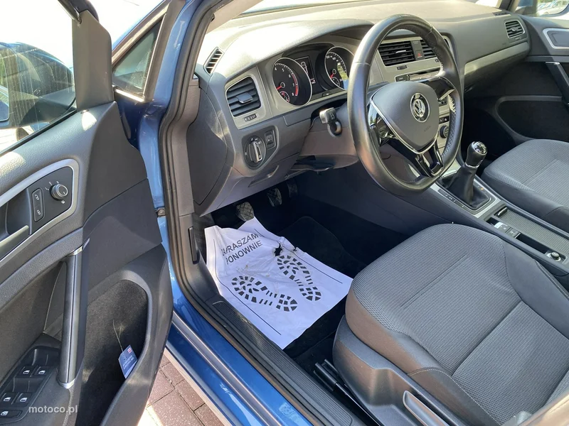 Volkswagen Golf VII 9