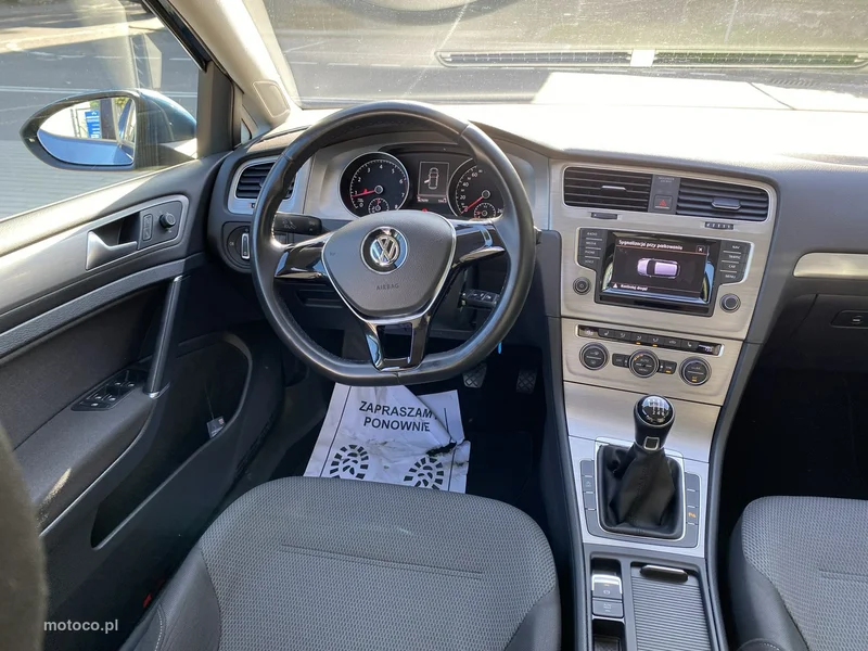 Volkswagen Golf VII 10