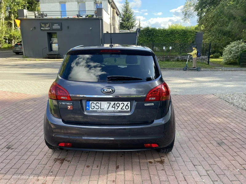 Kia Venga 7