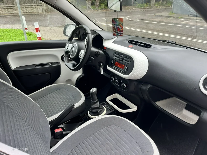Renault Twingo III 11