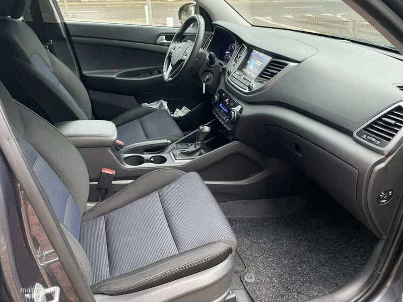 Hyundai TUCSON 15