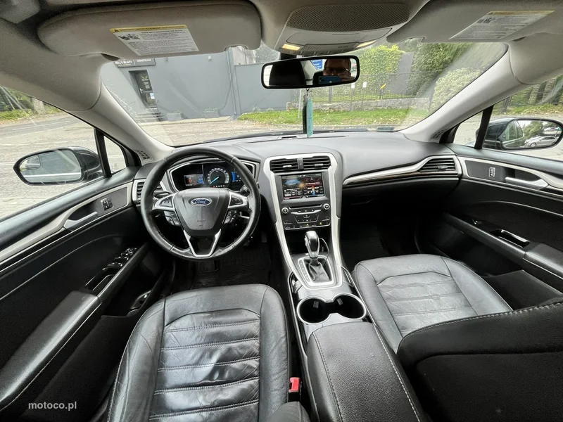 Ford Fusion 11