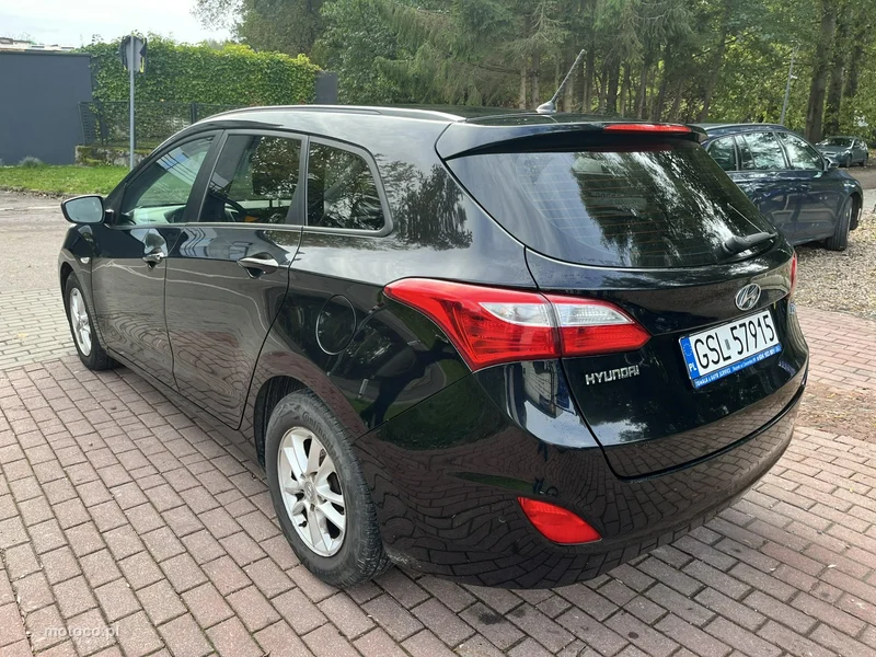 Hyundai i30 4