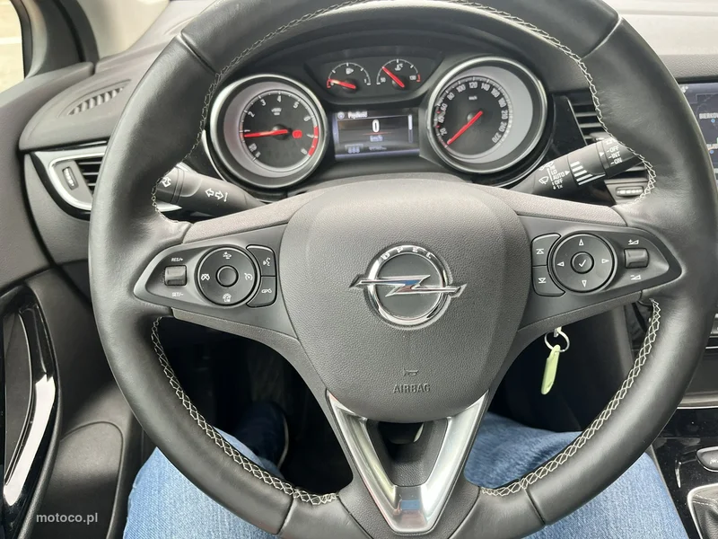 Opel Astra K 8