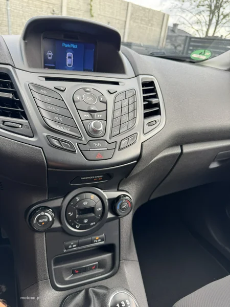 Ford Fiesta VI 32