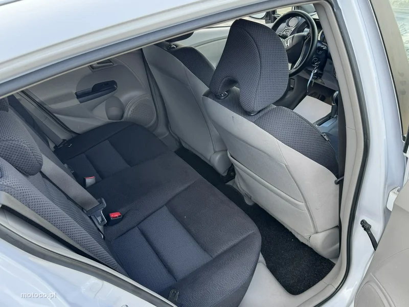 Honda Insight 29