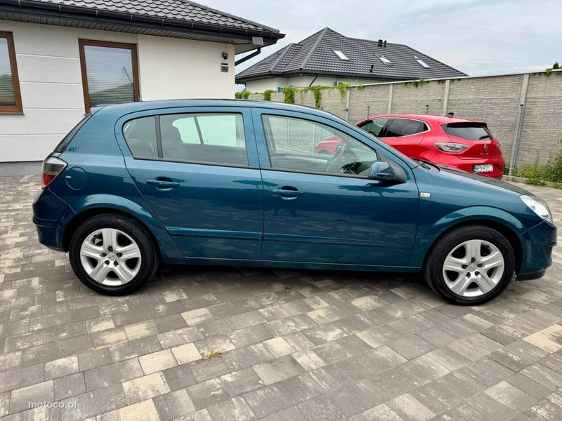 Opel Astra H 19