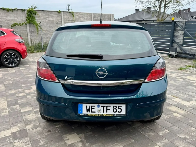 Opel Astra H 22