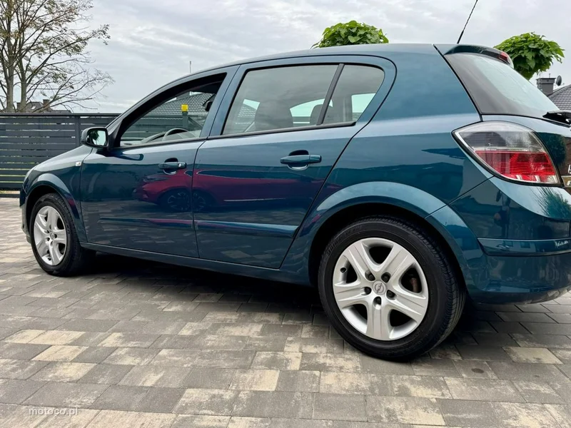 Opel Astra H 24