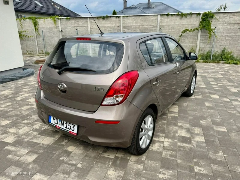 Hyundai i20 4