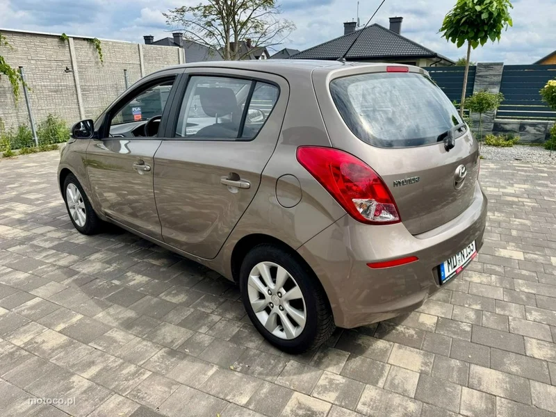 Hyundai i20 6