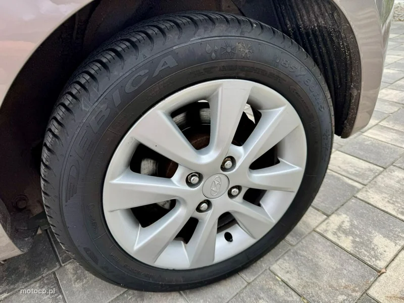 Hyundai i20 8