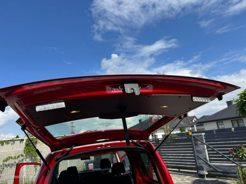 Volkswagen Caddy IV 3