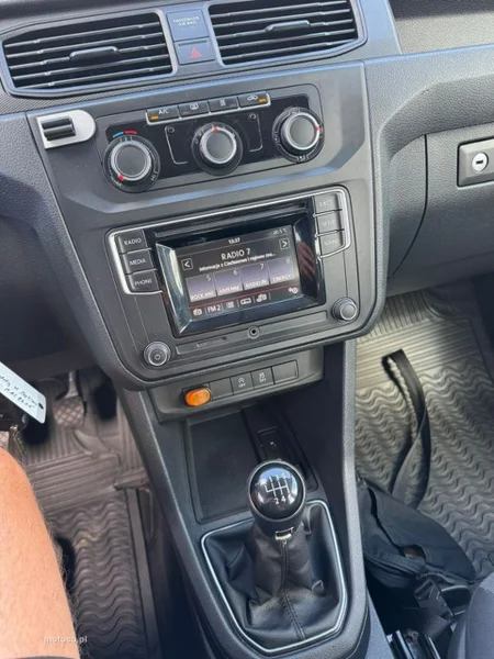 Volkswagen Caddy IV 22