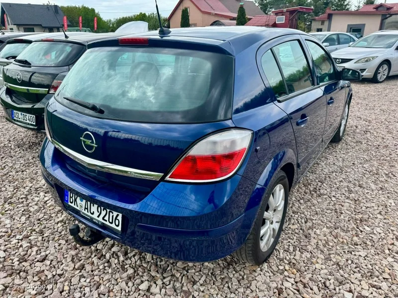 Opel Astra H 4