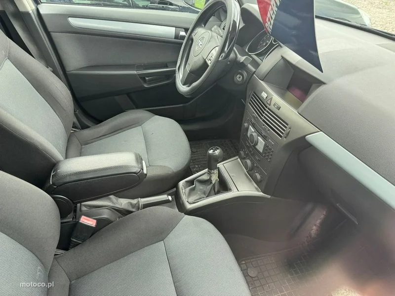 Opel Astra H 7