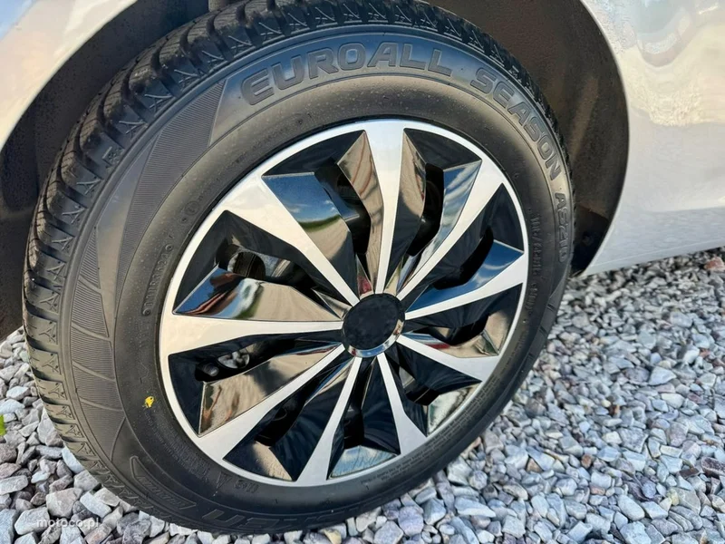 Opel Corsa D 6