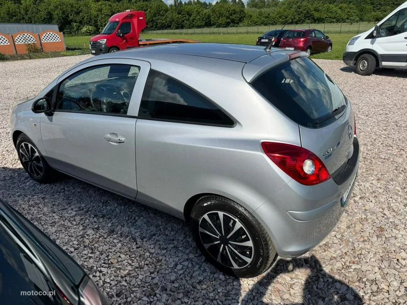 Opel Corsa D 10