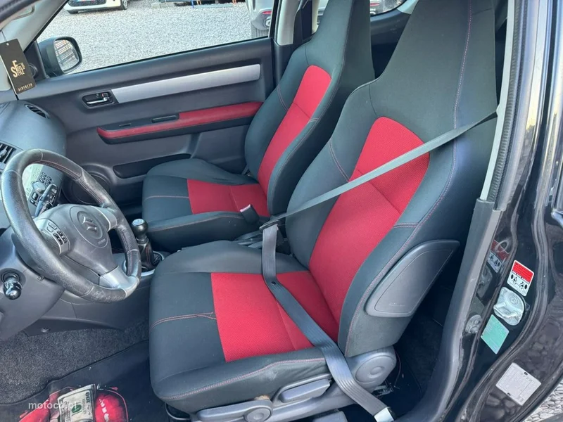Suzuki Swift 16