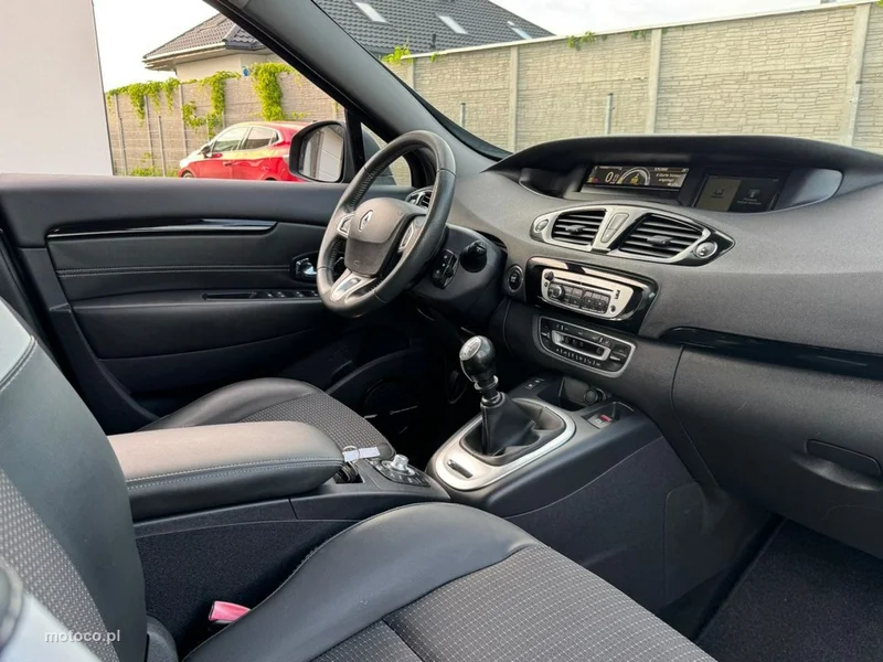 Renault Scenic III 16