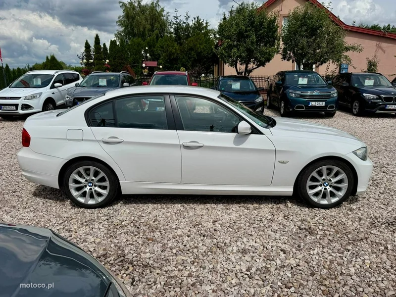 BMW Seria 3 E90 19