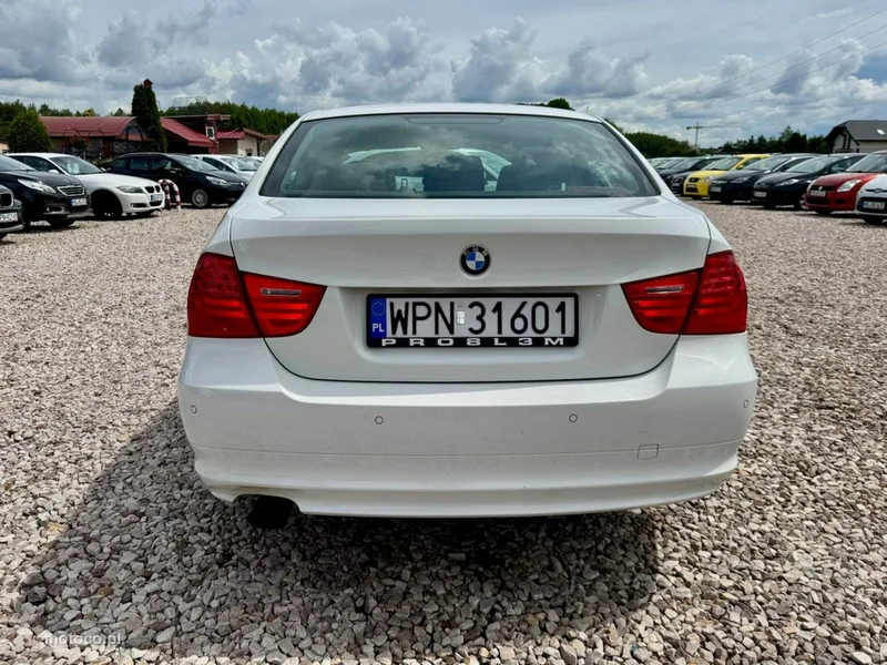 BMW Seria 3 E90 23