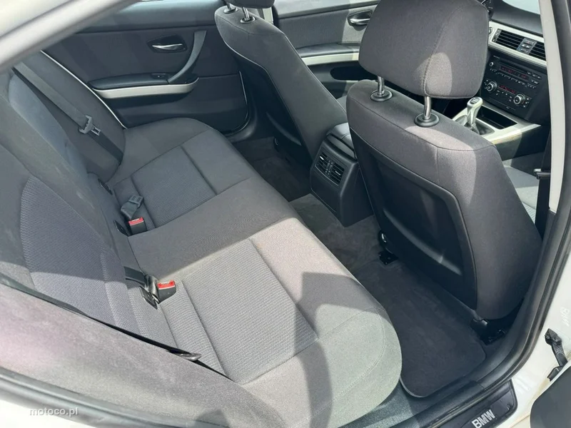 BMW Seria 3 E90 27