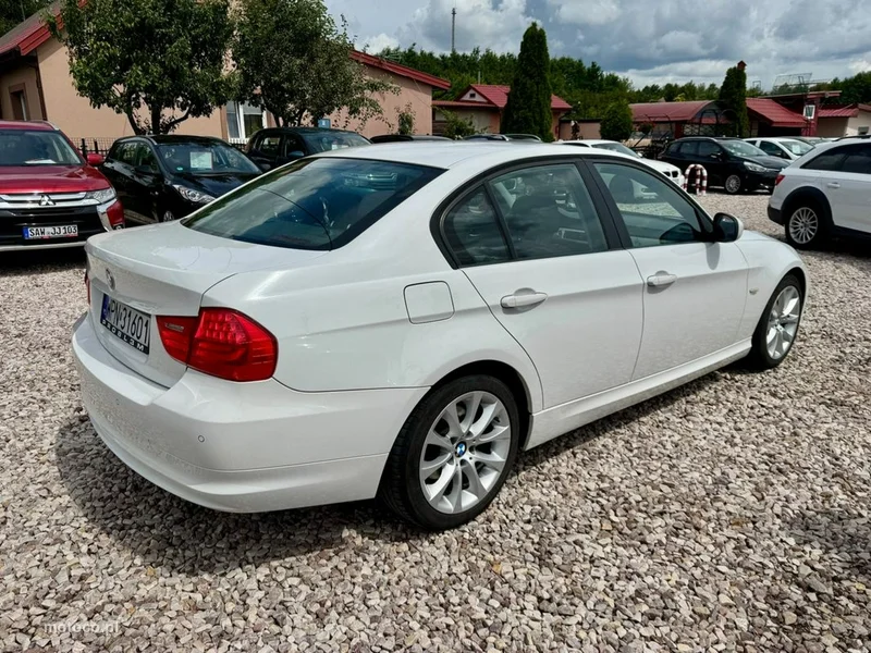 BMW Seria 3 E90 4