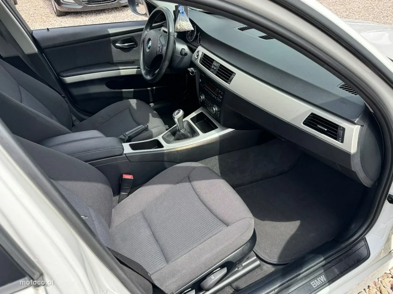 BMW Seria 3 E90 6