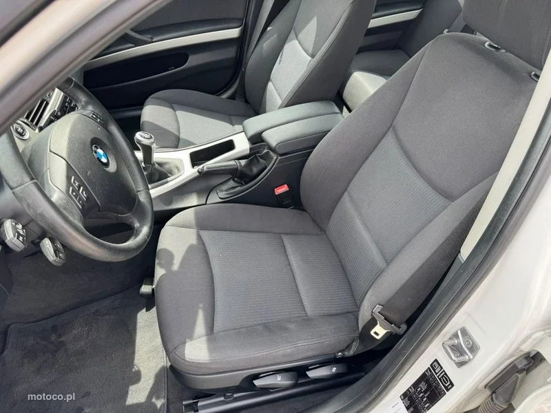 BMW Seria 3 E90 9