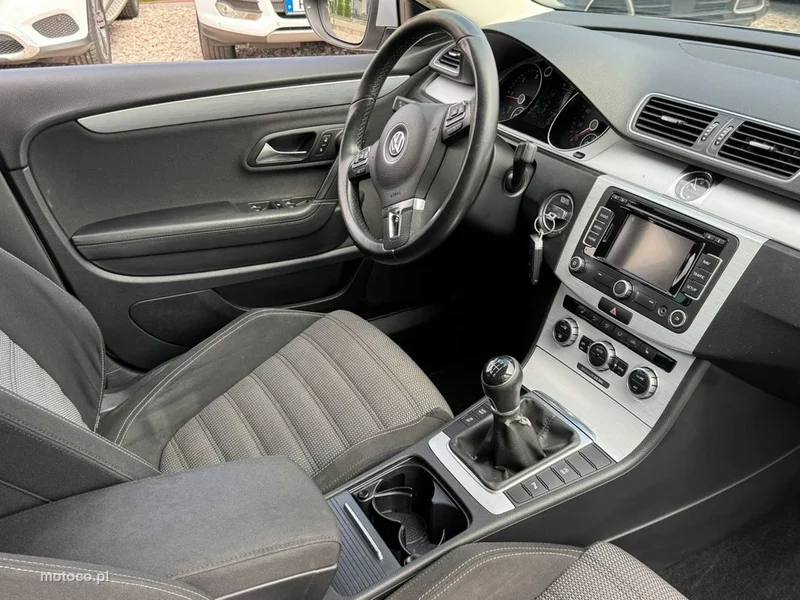 Volkswagen CC 8