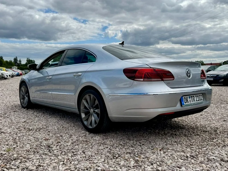 Volkswagen CC 9