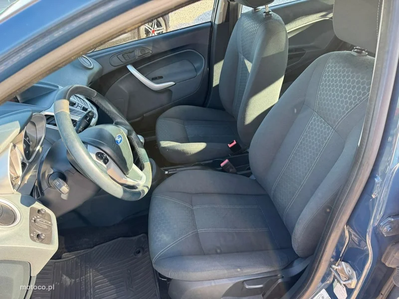 Ford Fiesta VI 12
