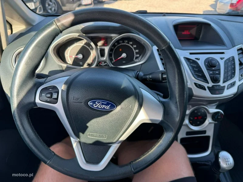 Ford Fiesta VI 13