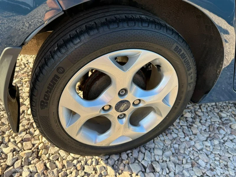 Ford Fiesta VI 28