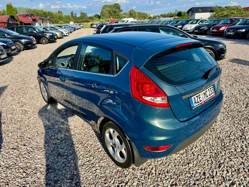Ford Fiesta VI 8
