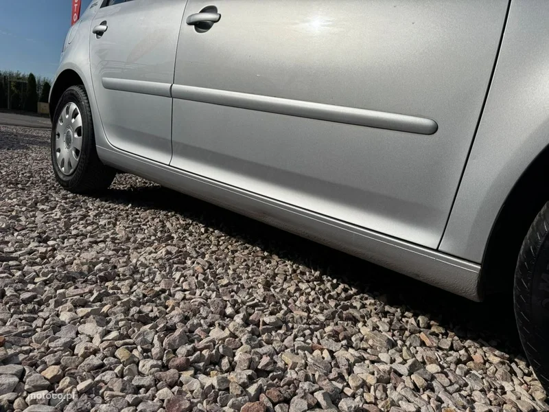 Volkswagen Golf V 13