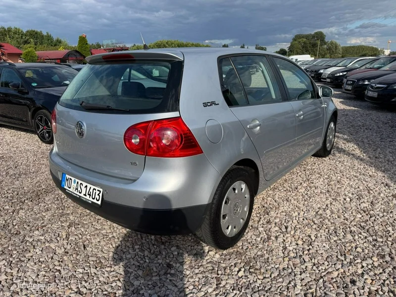 Volkswagen Golf V 6