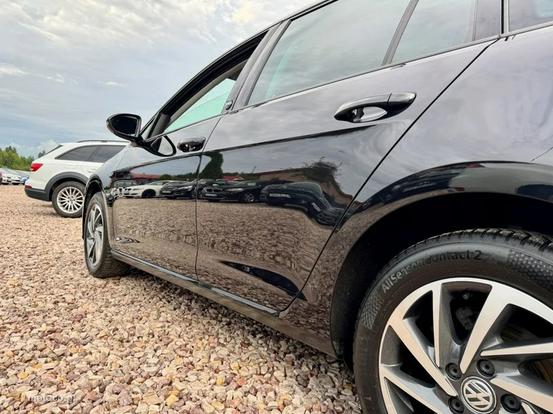 Volkswagen Golf VII 21