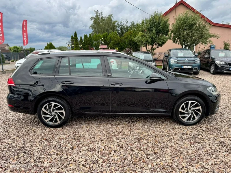 Volkswagen Golf VII 27