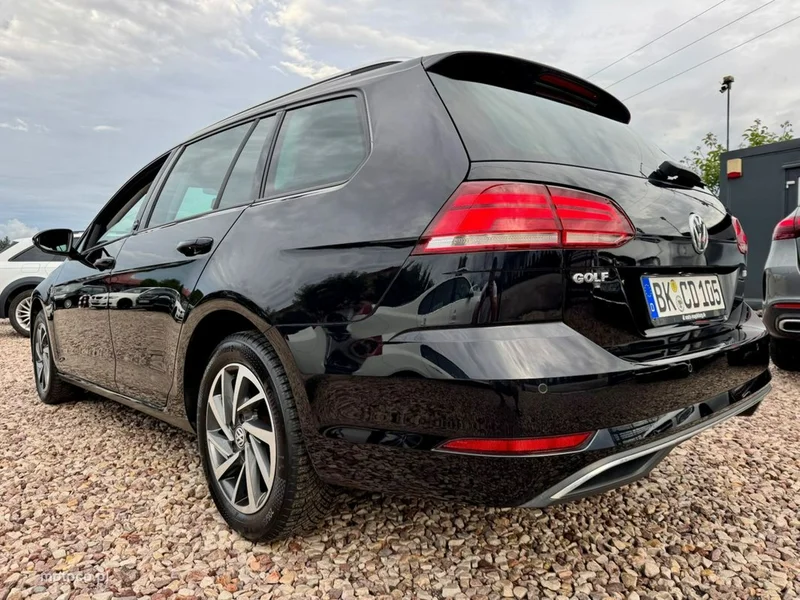 Volkswagen Golf VII 4