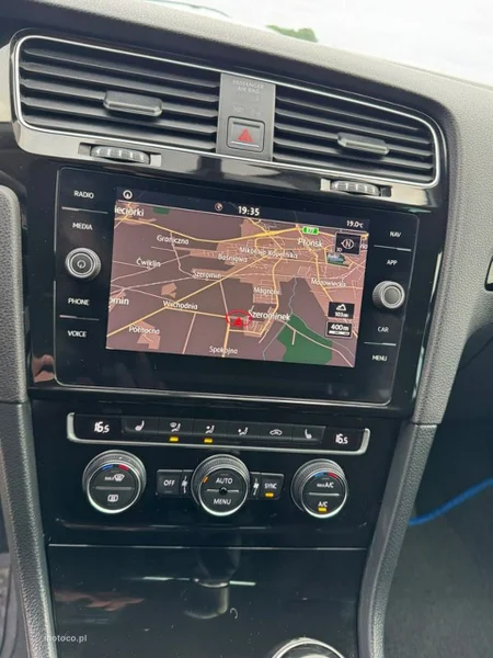 Volkswagen Golf VII 36