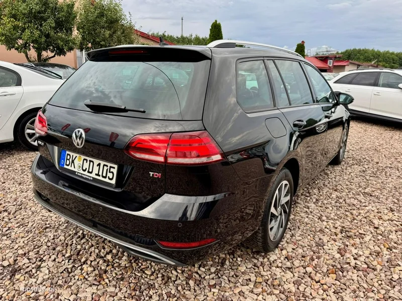 Volkswagen Golf VII 9