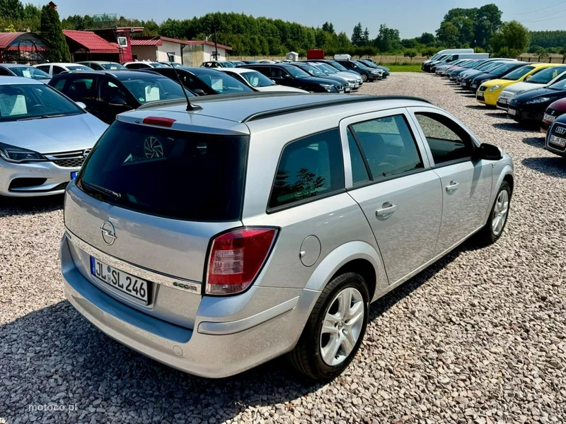 Opel Astra H 2